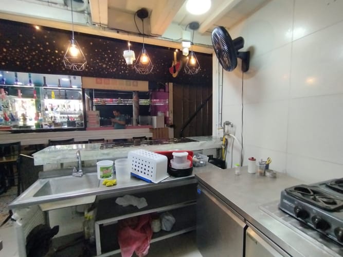 Local en arriendo en El Poblado, Medellín, 10 m² · foto 8 de 10