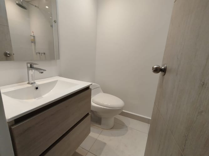 Oficina en arriendo en Laureles, Medellín, 46 m² · foto 6 de 11