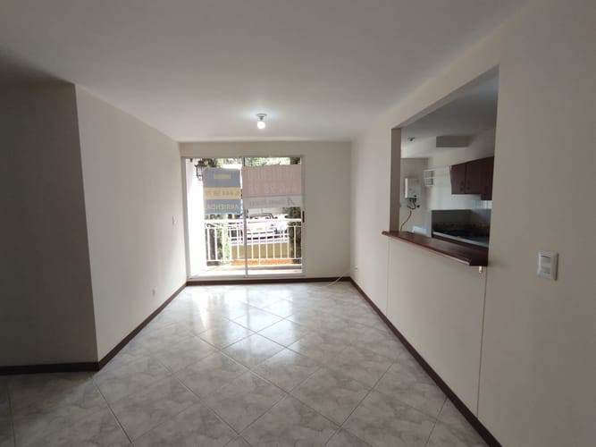 Apartamento de 3 alcobas en arriendo en El Poblado, Medellín, 65 m² · foto 2 de 20