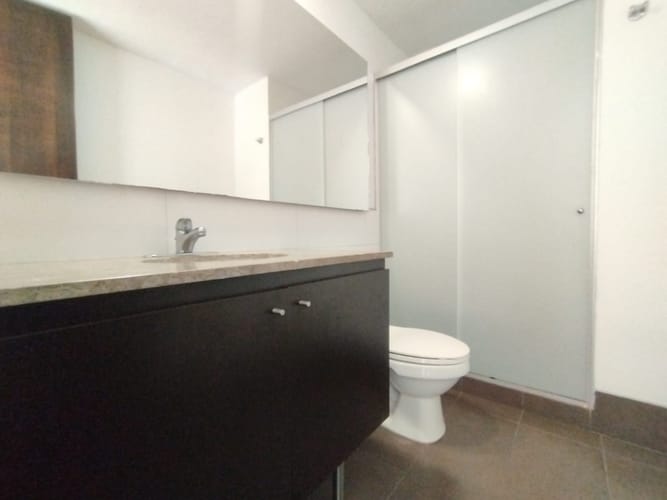 Apartamento de 2 alcobas en arriendo en El Poblado, Medellín, 91 m² · foto 3 de 20