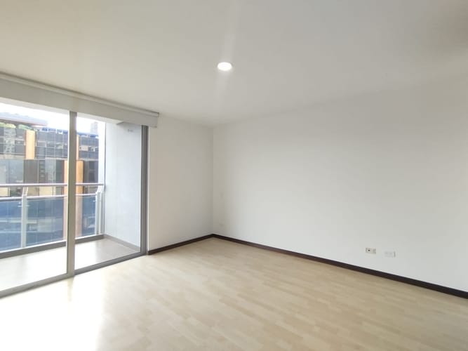 Apartamento de 2 alcobas en arriendo en El Poblado, Medellín, 91 m² · foto 6 de 20