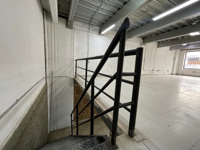 Local en arriendo en Laureles, Medellín, 130 m² · foto 5 de 9