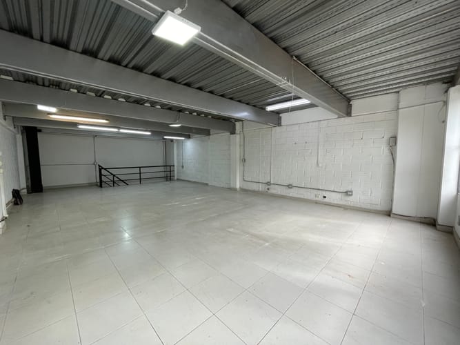 Local en arriendo en Laureles, Medellín, 130 m² · foto 7 de 9