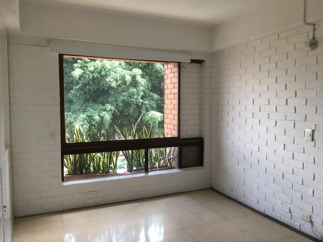 Oficina en arriendo en Astorga, Medellín, 48 m² · foto 2 de 9