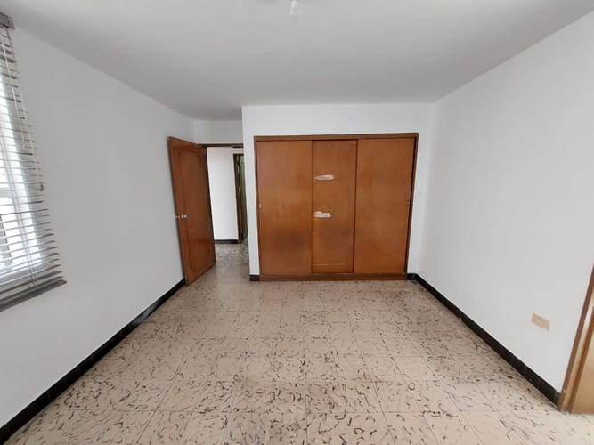 Casa de 4 alcobas en arriendo en Laureles, Medellín, 232 m² · foto 9 de 20