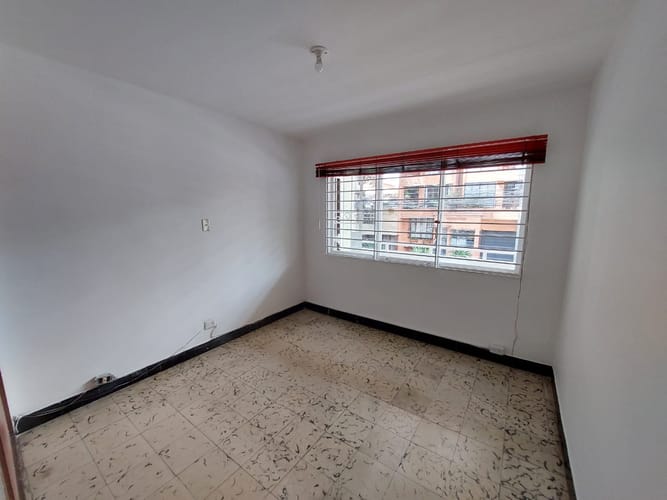 Casa de 4 alcobas en arriendo en Laureles, Medellín, 232 m² · foto 11 de 20