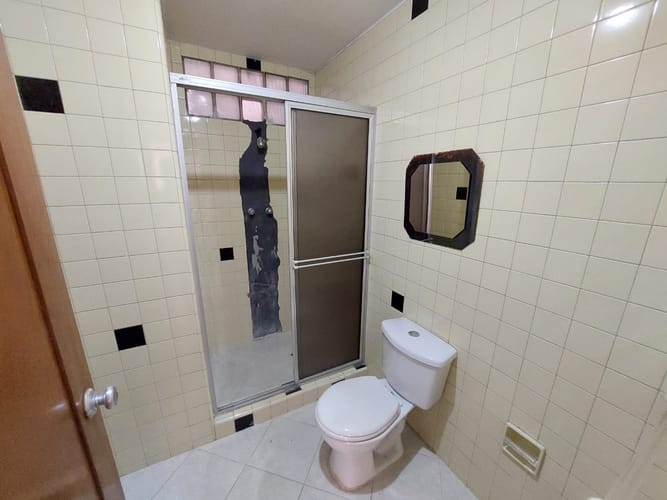 Casa de 4 alcobas en arriendo en Laureles, Medellín, 232 m² · foto 13 de 20