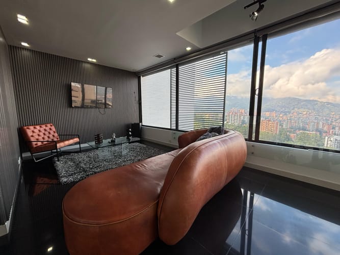 Apartamento en arriendo en Urbanización Las Cumbres, Medellín · foto 2 de 18