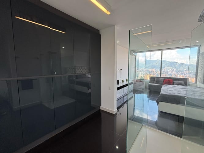 Apartamento en arriendo en Urbanización Las Cumbres, Medellín · foto 3 de 18