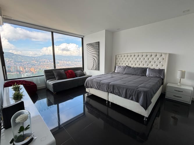 Apartamento en arriendo en Urbanización Las Cumbres, Medellín · foto 8 de 18