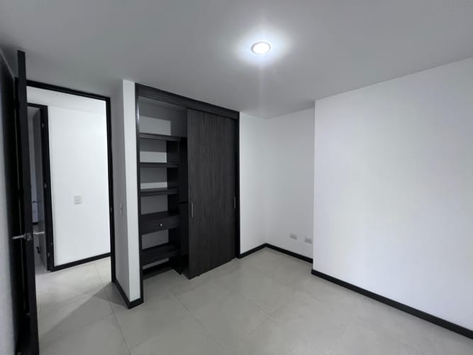 Apartamento de 3 alcobas en arriendo en Conquistadores, Medellín, 100 m² · foto 5 de 20