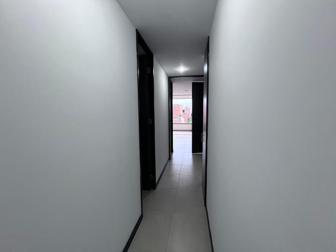 Apartamento de 3 alcobas en arriendo en Conquistadores, Medellín, 100 m² · foto 6 de 20