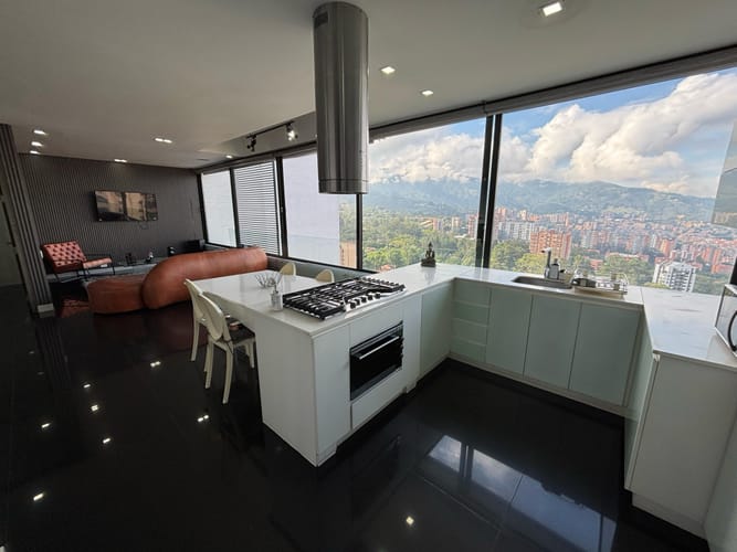 Apartamento en arriendo en Urbanización Las Cumbres, Medellín · foto 12 de 18