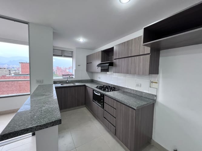 Apartamento de 3 alcobas en arriendo en Conquistadores, Medellín, 100 m² · foto 7 de 20