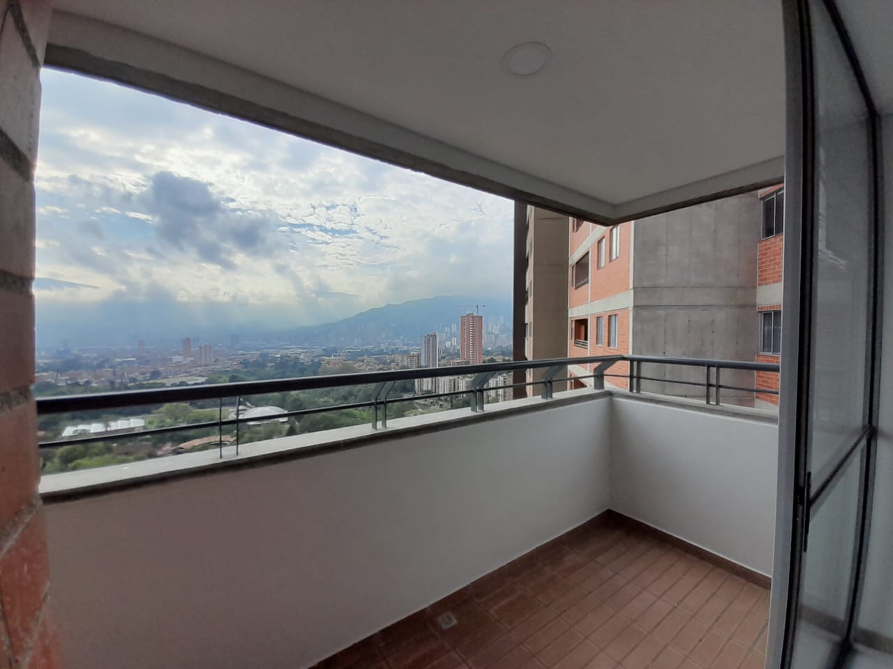 Apartamento en arriendo en Ditaires, Itagüí · foto 2 de 20