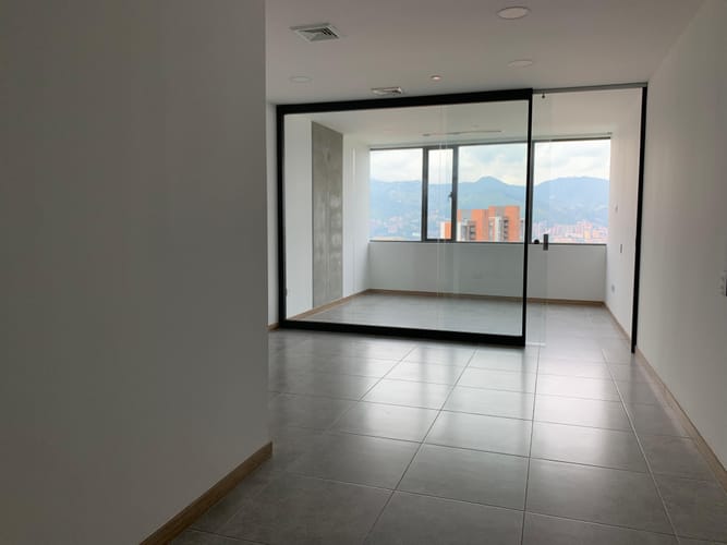 Oficina en arriendo en San Diego, Medellín, 50 m² · foto 9 de 12