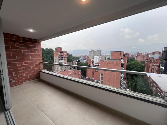 Apartamento de 3 alcobas en arriendo en Conquistadores, Medellín, 100 m² · foto 18 de 20