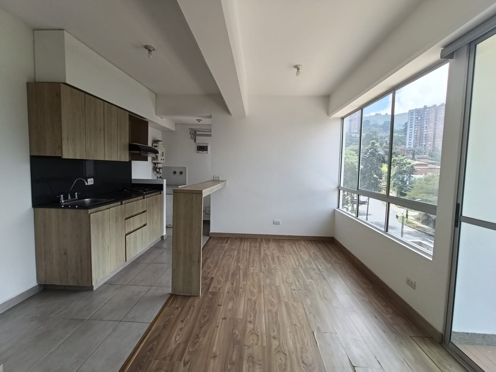 Apartamento en arriendo en La Ceja · foto 2 de 14
