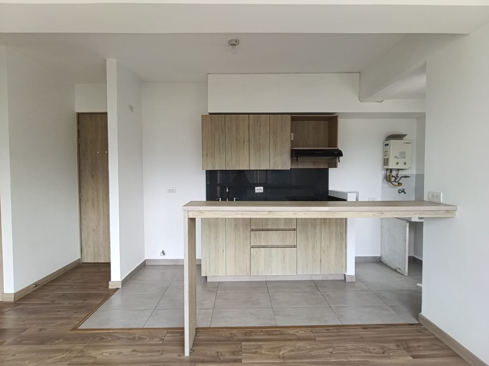 Apartamento en arriendo en La Ceja · foto 3 de 14