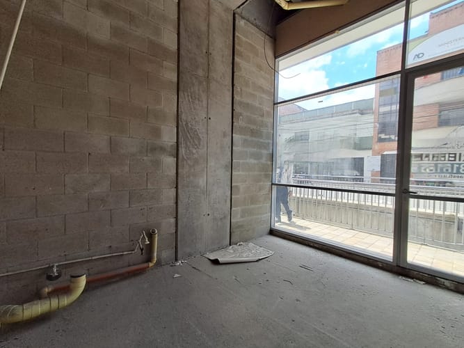 Local en arriendo en Suramérica, Itagüí, 14 m² · foto 2 de 7