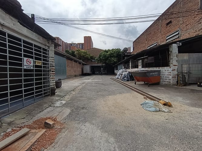 Bodega en arriendo en Perpetuo Socorro, Medellín, 600 m² · foto 3 de 14