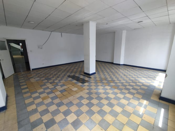 Oficina en arriendo en La Candelaria, Medellín, 85 m² · foto 3 de 12