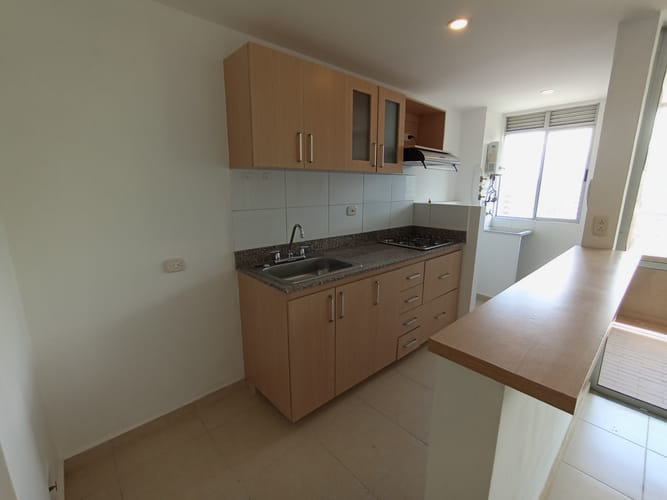 Apartamento de 3 alcobas en arriendo en Loma De La Doctora, Sabaneta, 87 m² · foto 3 de 17
