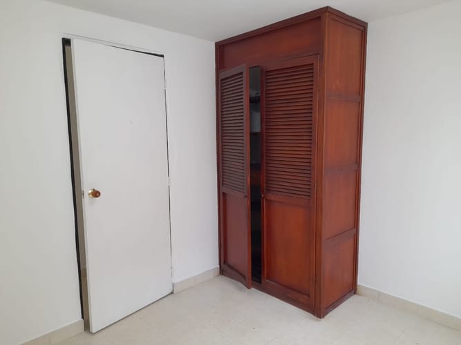 Casa de 3 alcobas en arriendo en Los Alcazares, Medellín, 91 m² · foto 17 de 20
