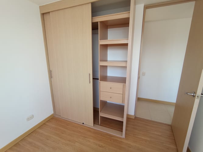 Apartamento de 3 alcobas en arriendo en Loma De La Doctora, Sabaneta, 87 m² · foto 12 de 17