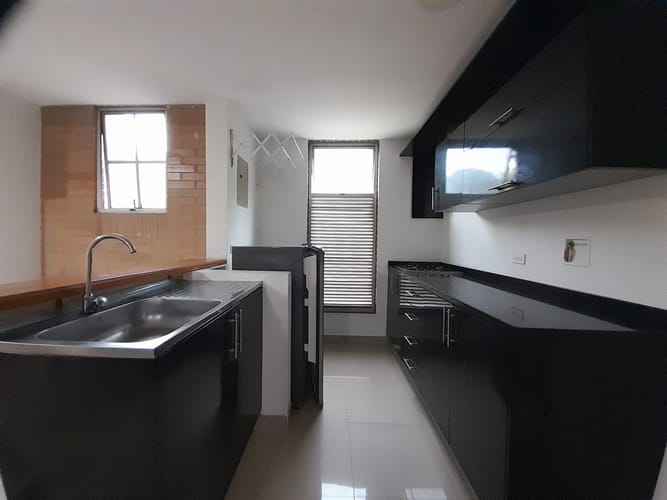Apartaestudio en arriendo en Laureles, Medellín · foto 3 de 8