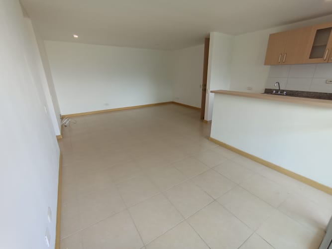 Apartamento de 3 alcobas en arriendo en Loma De La Doctora, Sabaneta, 87 m² · foto 15 de 17