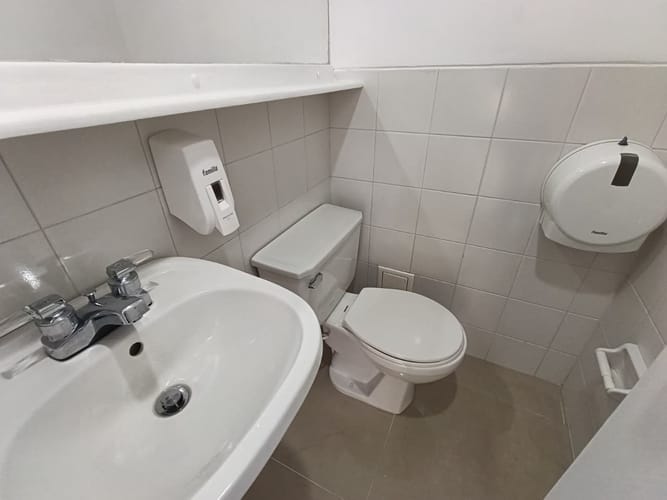 Oficina en arriendo en La Ceja, 35 m² · foto 10 de 10
