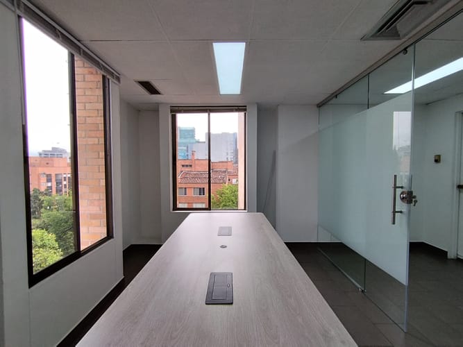 Oficina en arriendo en La Ceja, 37 m² · foto 3 de 4