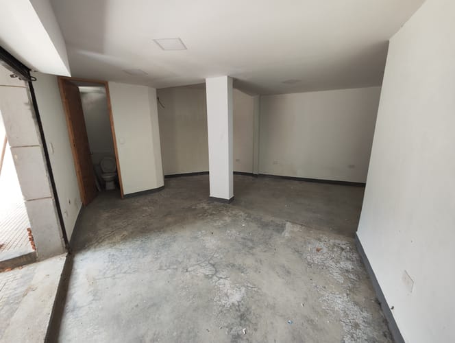 Local en arriendo en Laureles, Medellín, 40 m² · foto 2 de 8