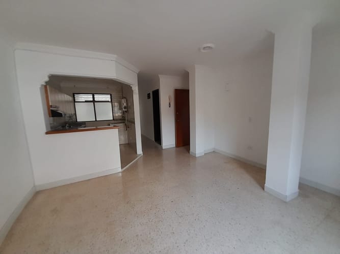 Apartamento de 2 alcobas en arriendo en Las Playas, Medellín, 60 m² · foto 2 de 20