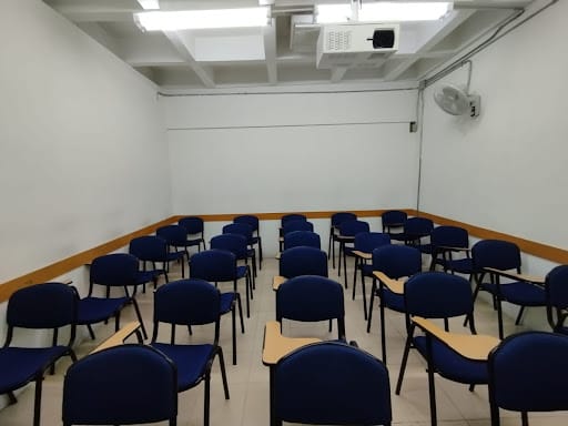 Oficina en arriendo en La Candelaria, Medellín, 235 m² · foto 5 de 20