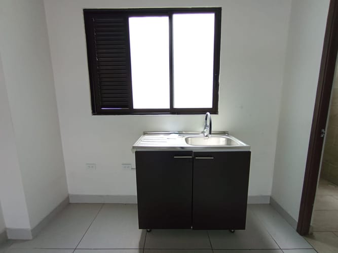 Oficina en arriendo en El Porvenir, Rionegro, 33 m² · foto 8 de 11
