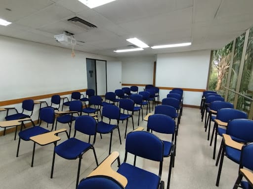 Oficina en arriendo en La Candelaria, Medellín, 235 m² · foto 20 de 20