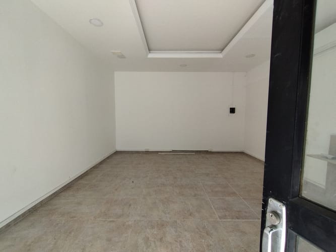 Local en arriendo en El Poblado, Medellín, 35 m² · foto 5 de 7