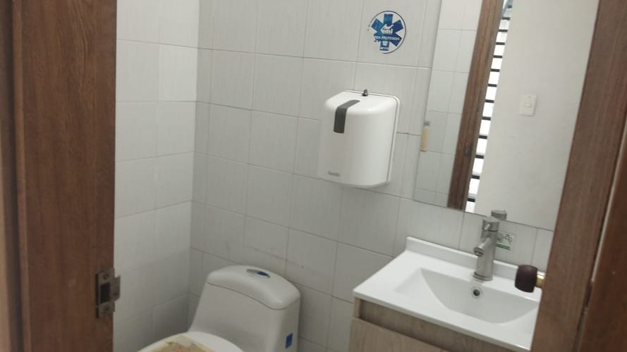 Local en arriendo en Laureles, Medellín, 45 m² · foto 6 de 8