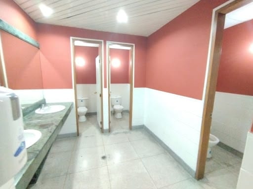 Oficina en arriendo en Zona Industrial No. 2, Itagüí, 2511 m² · foto 10 de 20