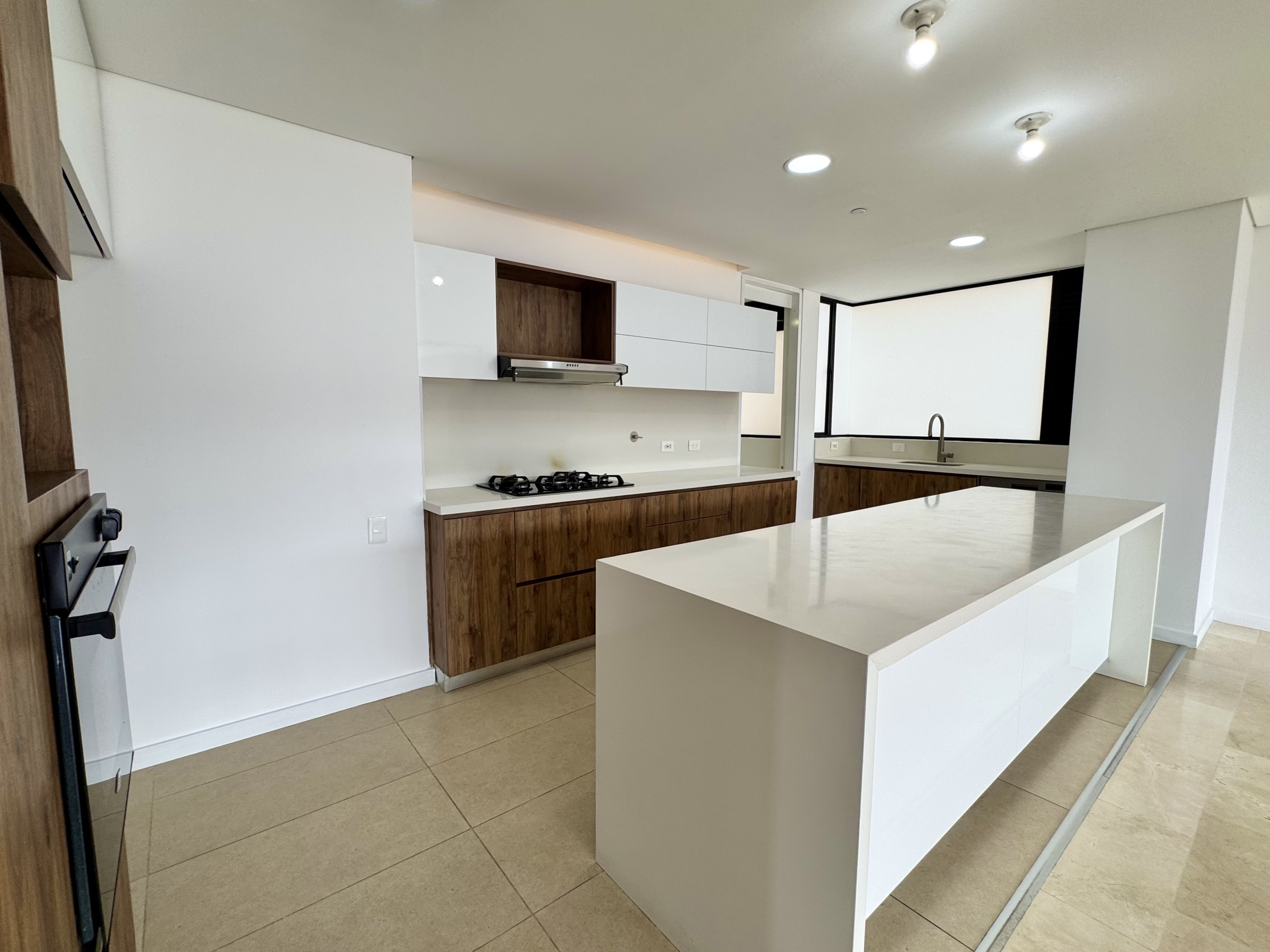 Apartamento en arriendo en El Poblado, Medellín · foto 14 de 19