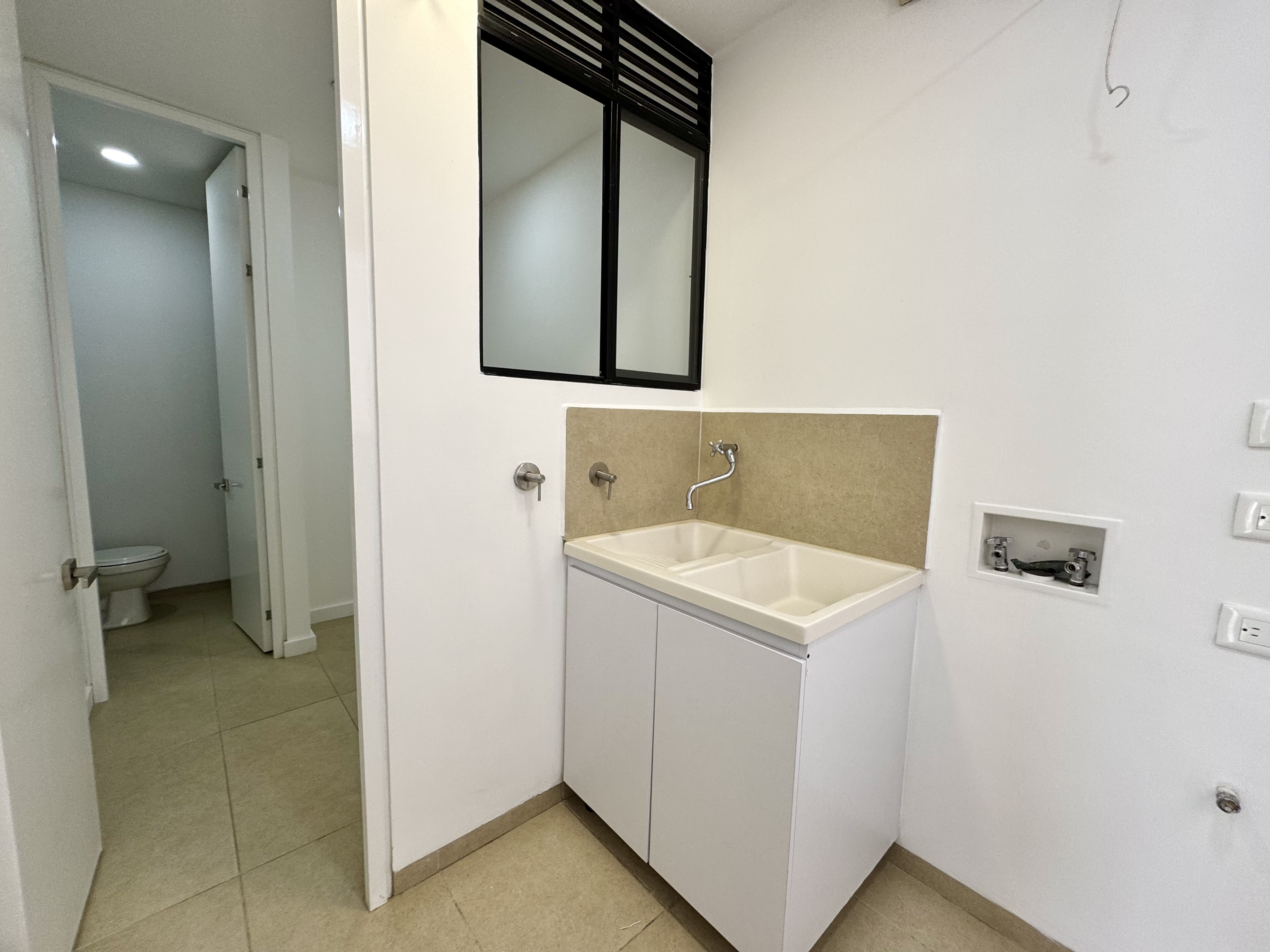 Apartamento en arriendo en El Poblado, Medellín · foto 16 de 19