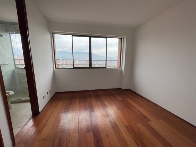 Apartamento de 3 alcobas en arriendo en Belén, Medellín, 225 m² · foto 14 de 20