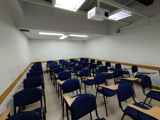 Oficina en arriendo en La Candelaria, Medellín, 244 m² · foto 9 de 20