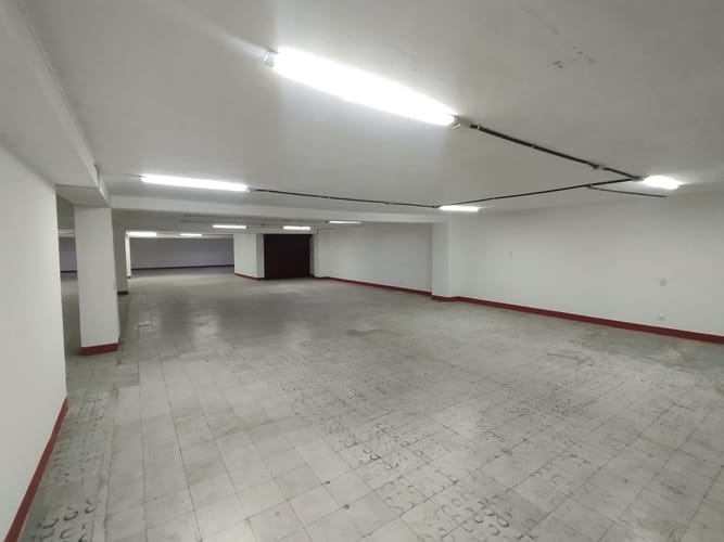 Bodega en arriendo en Caribe, Medellín, 530 m² · foto 3 de 20