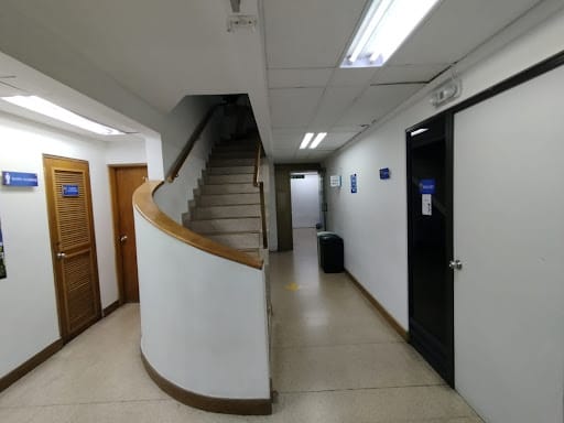 Oficina en arriendo en La Candelaria, Medellín, 244 m² · foto 19 de 20