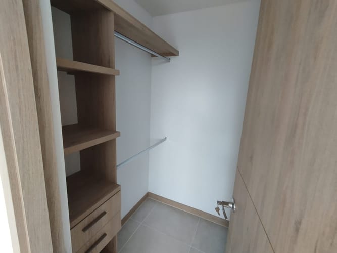 Apartamento de 3 alcobas en arriendo en Los Colegios, Rionegro, 74 m² · foto 8 de 17