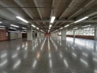 Local en arriendo en Shellmar, Medellín, 466 m² · foto 2 de 9