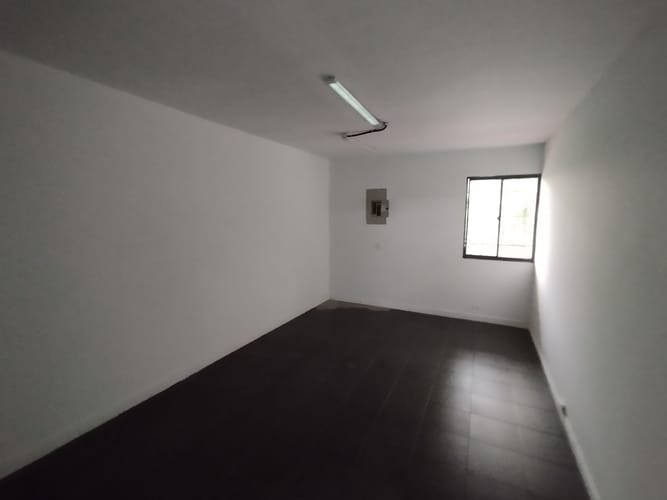 Bodega en arriendo en Caribe, Medellín, 530 m² · foto 18 de 20